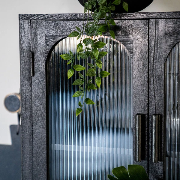 Zwarte Kast Met Ribbelglas 4 Zwarte Kast Met Ribbelglas - Afbeelding 2