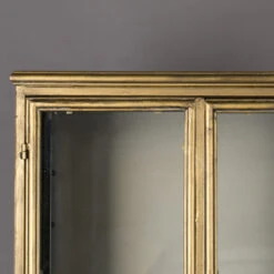 Vitrinekast Antiek Messing 18 Vitrinekast Antiek Messing -BEPUREHOME Winkel dutchbone gertlush antiek messing vitrinekast 05