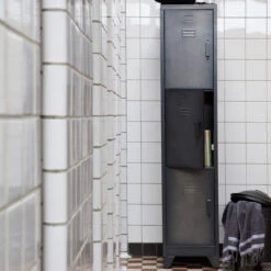 WOOOD Smalle Lockerkast 3-deurs -BEPUREHOME Winkel woood cas metalen lockerkast met 3 deuren 07