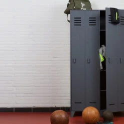 WOOOD Hoge Lockerkast Van Grenen -BEPUREHOME Winkel woood stijn hoge lockerkast van grenen 06