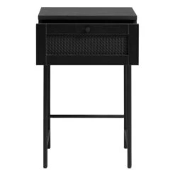 Zwarte Rotan Nachtkastje 11 Zwarte Rotan Nachtkastje -BEPUREHOME Winkel zwarte rotan bijzettafel bodio pose 03